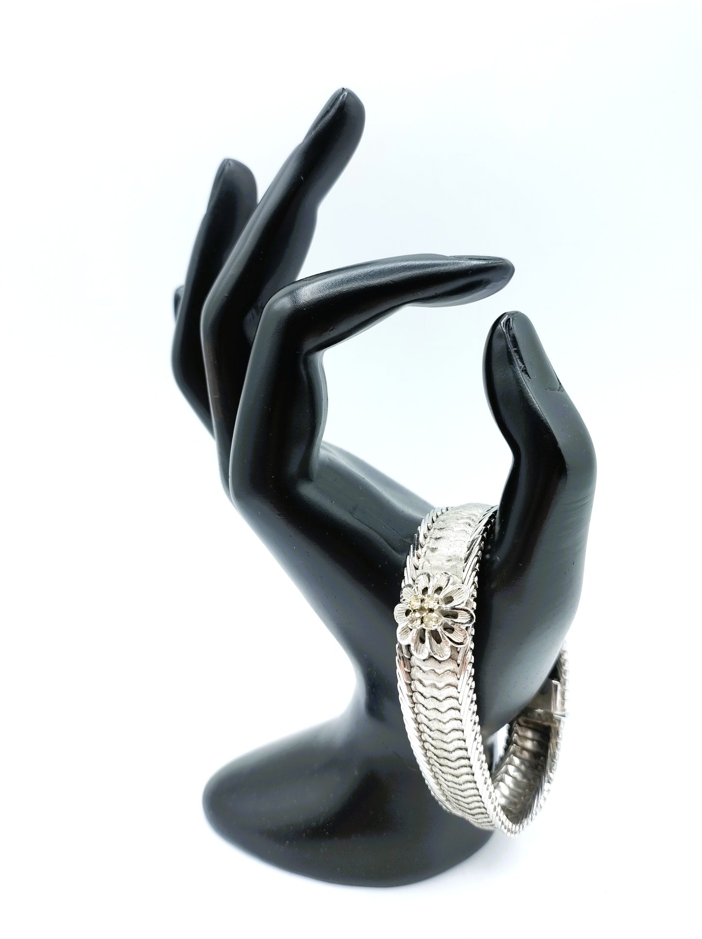 Vintage zilveren armband met rozet en steentjes, 19 cm.
