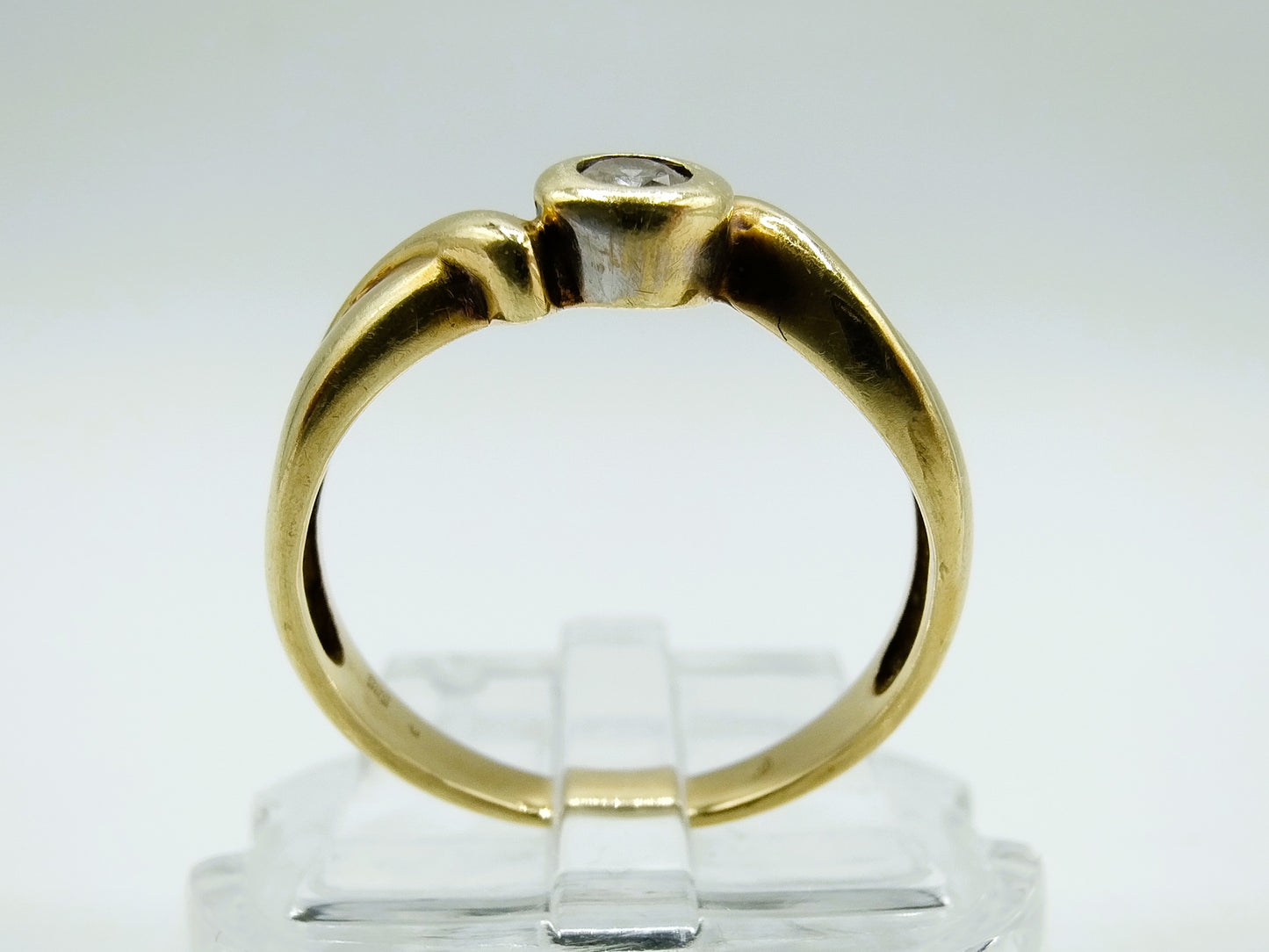 Gouden ring met diamant (0.10 ct), 16,5 mm