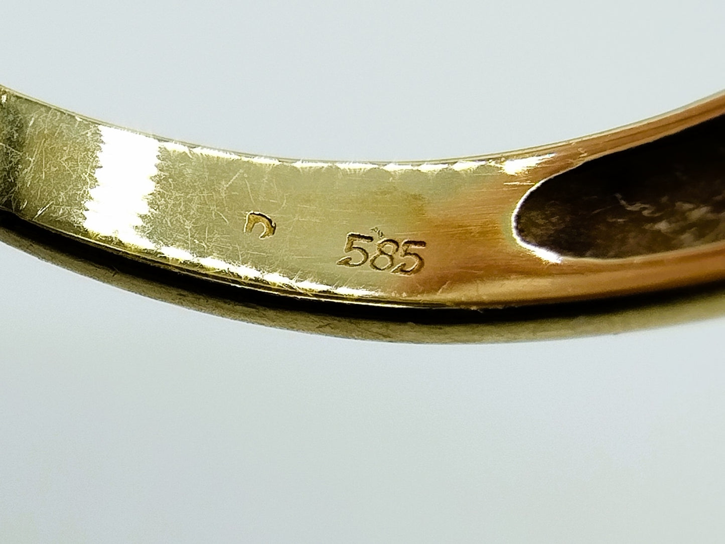 Gouden ring met diamant (0.10 ct), 16,5 mm