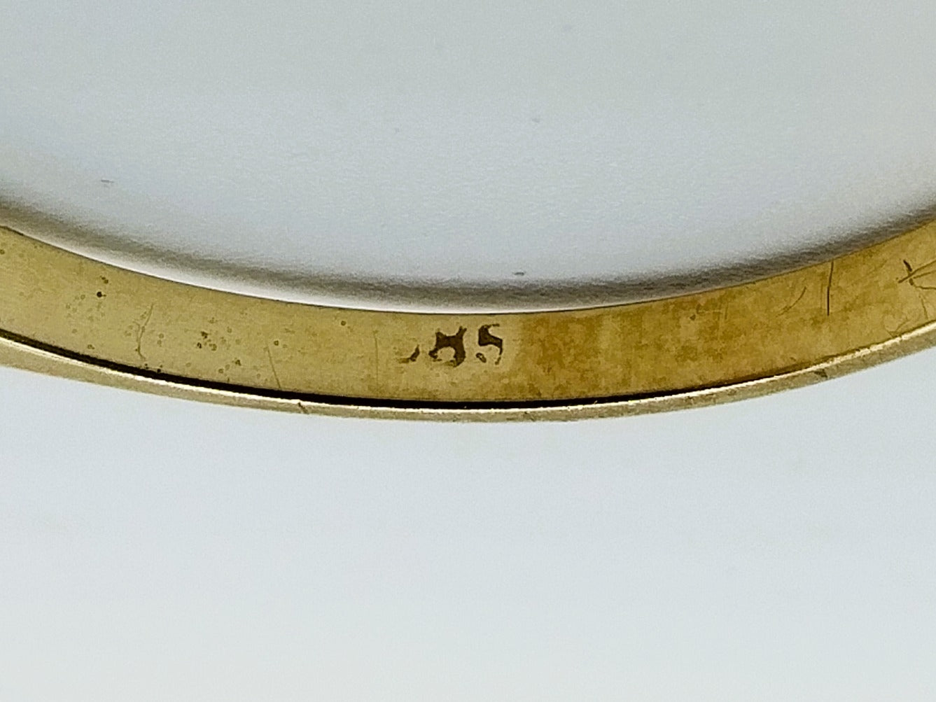 Gold solitaire ring with diamond, 17.5 mm