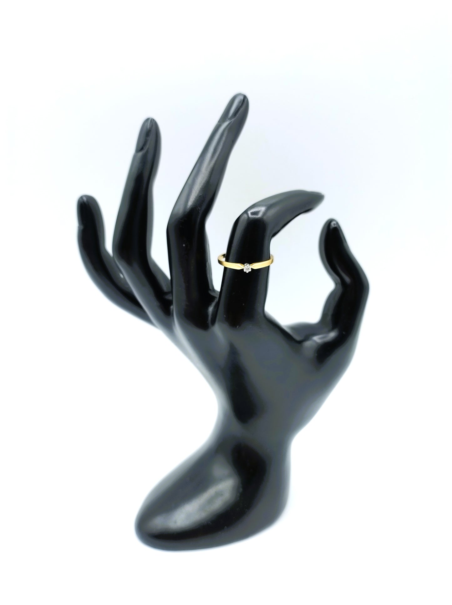 Gold solitaire ring with diamond, 17.5 mm