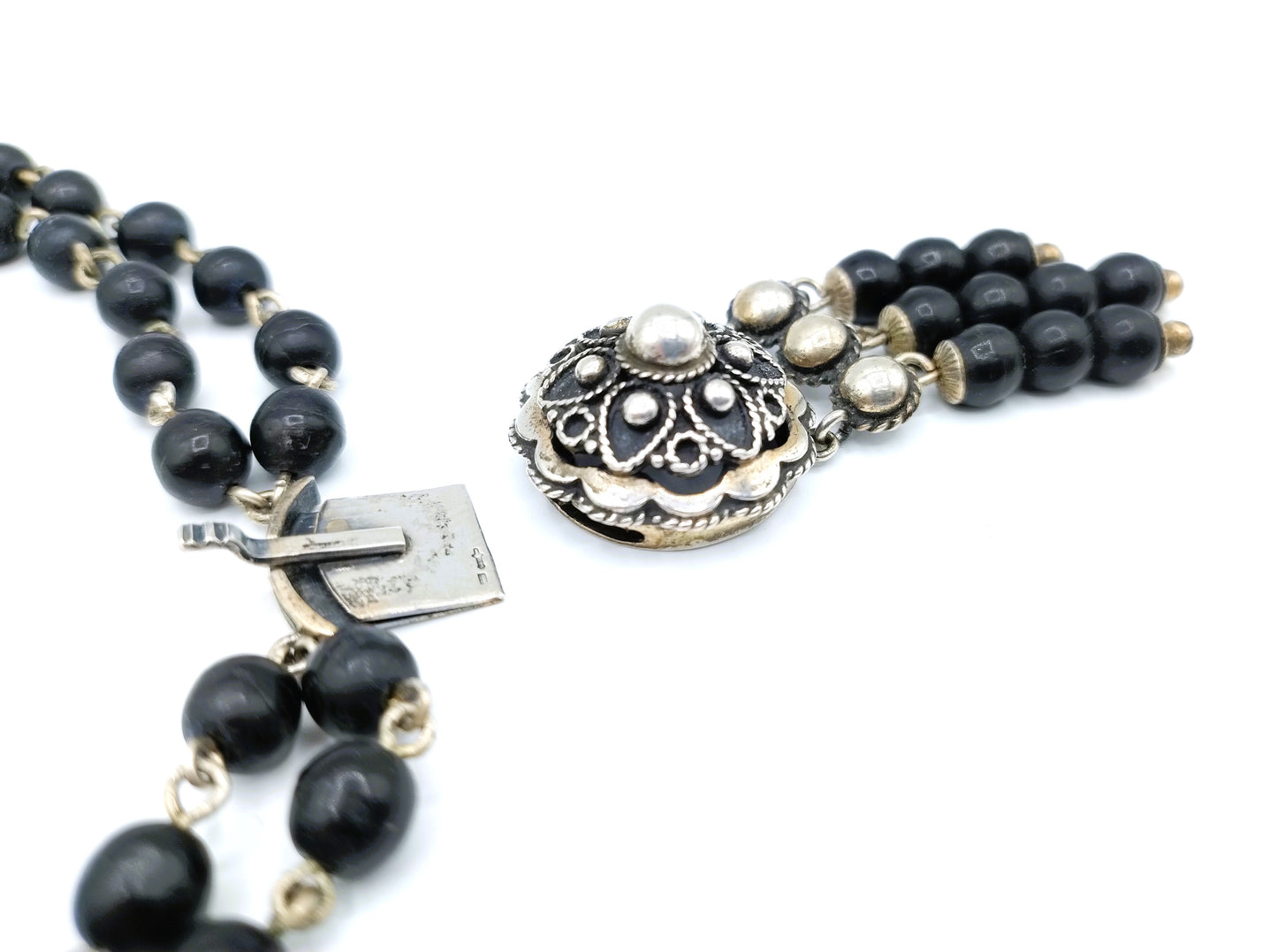 Necklace of jet beads on silver wire with silver clasps, 39 cm
