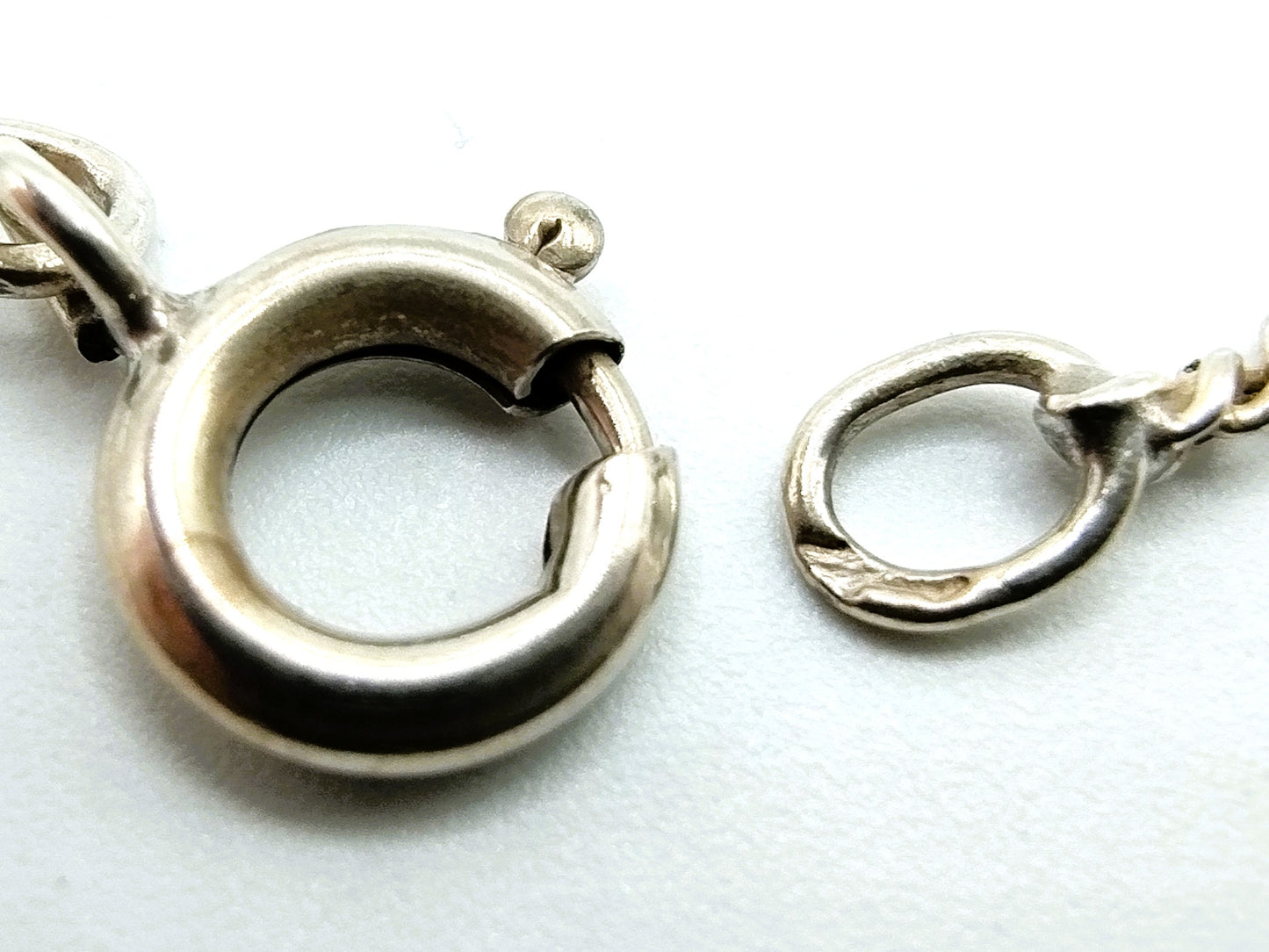 Silberkette mit Tennisschläger-Anhänger, 46 cm