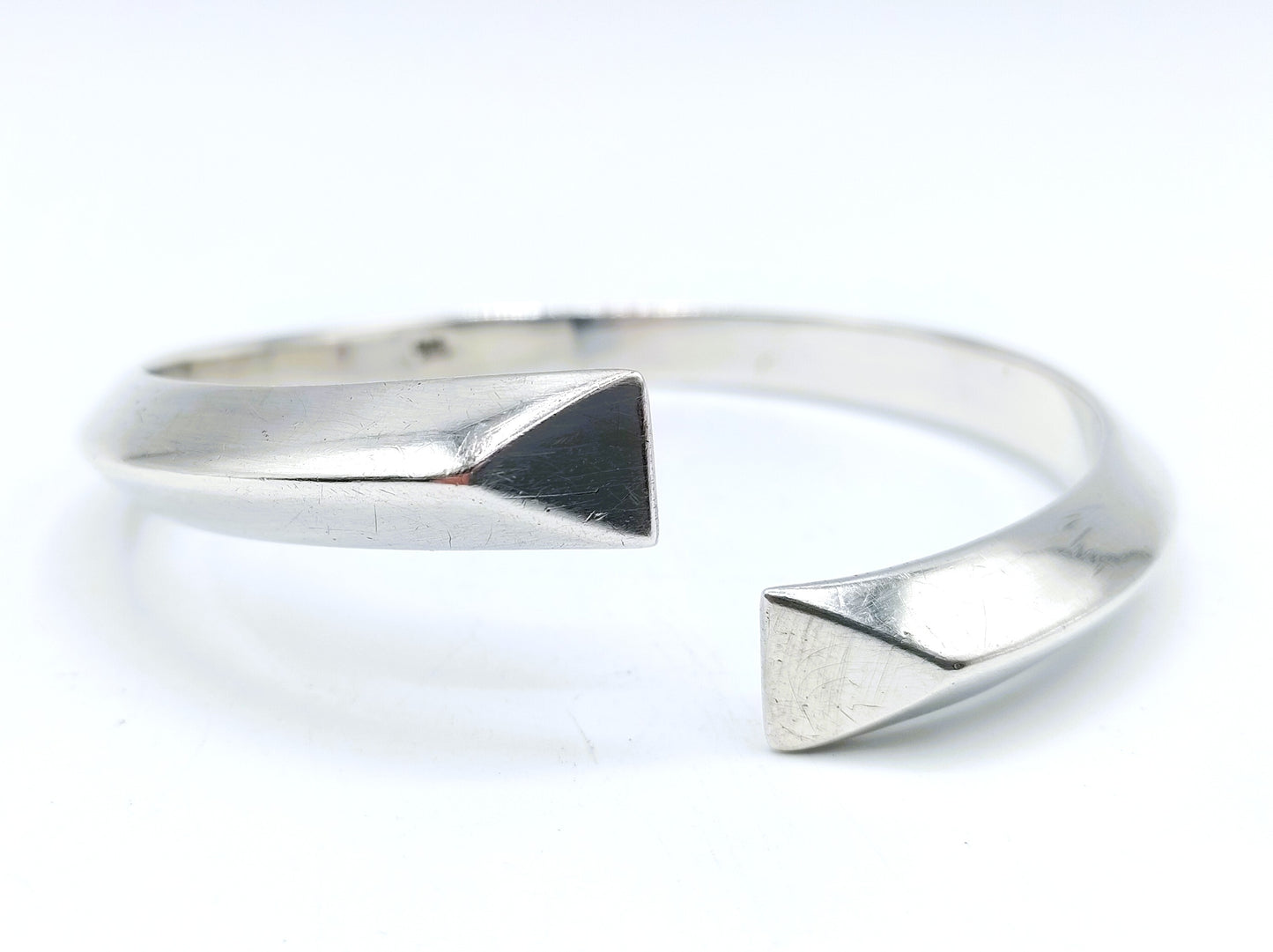 Silver design bracelet, 23 cm