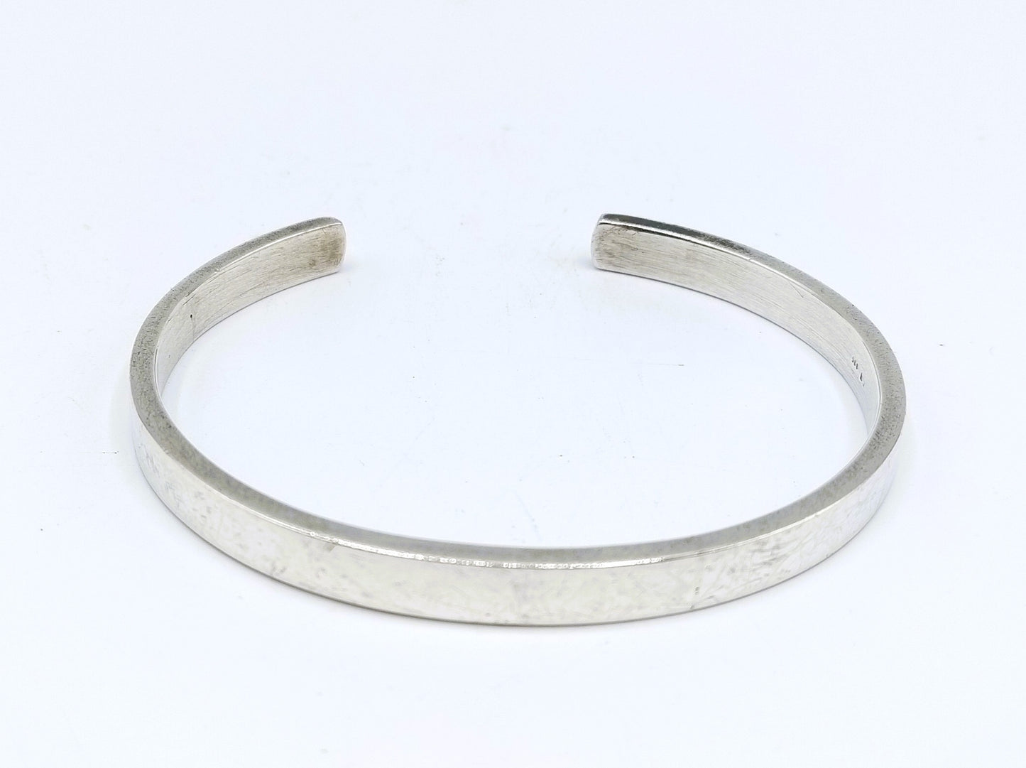 Silberner Armreif mit offenem Ende, 18 cm