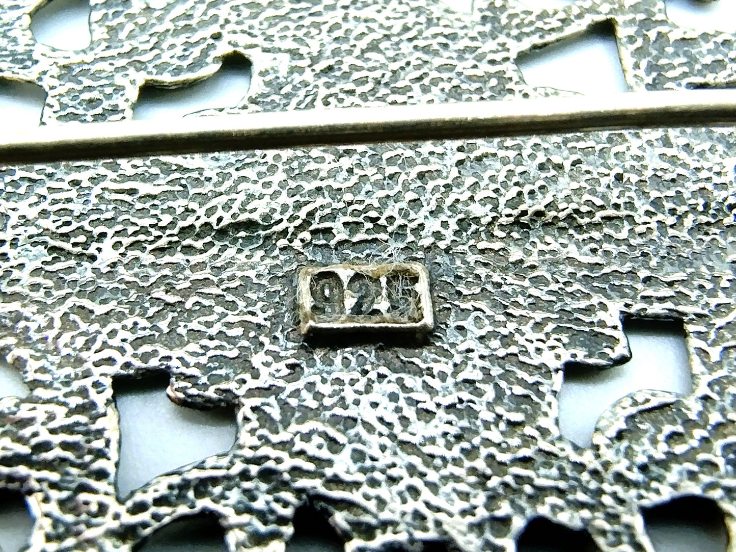 Silver flower brooch, 925