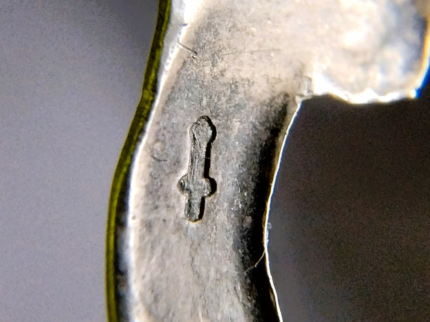 Silver flower brooch, 925