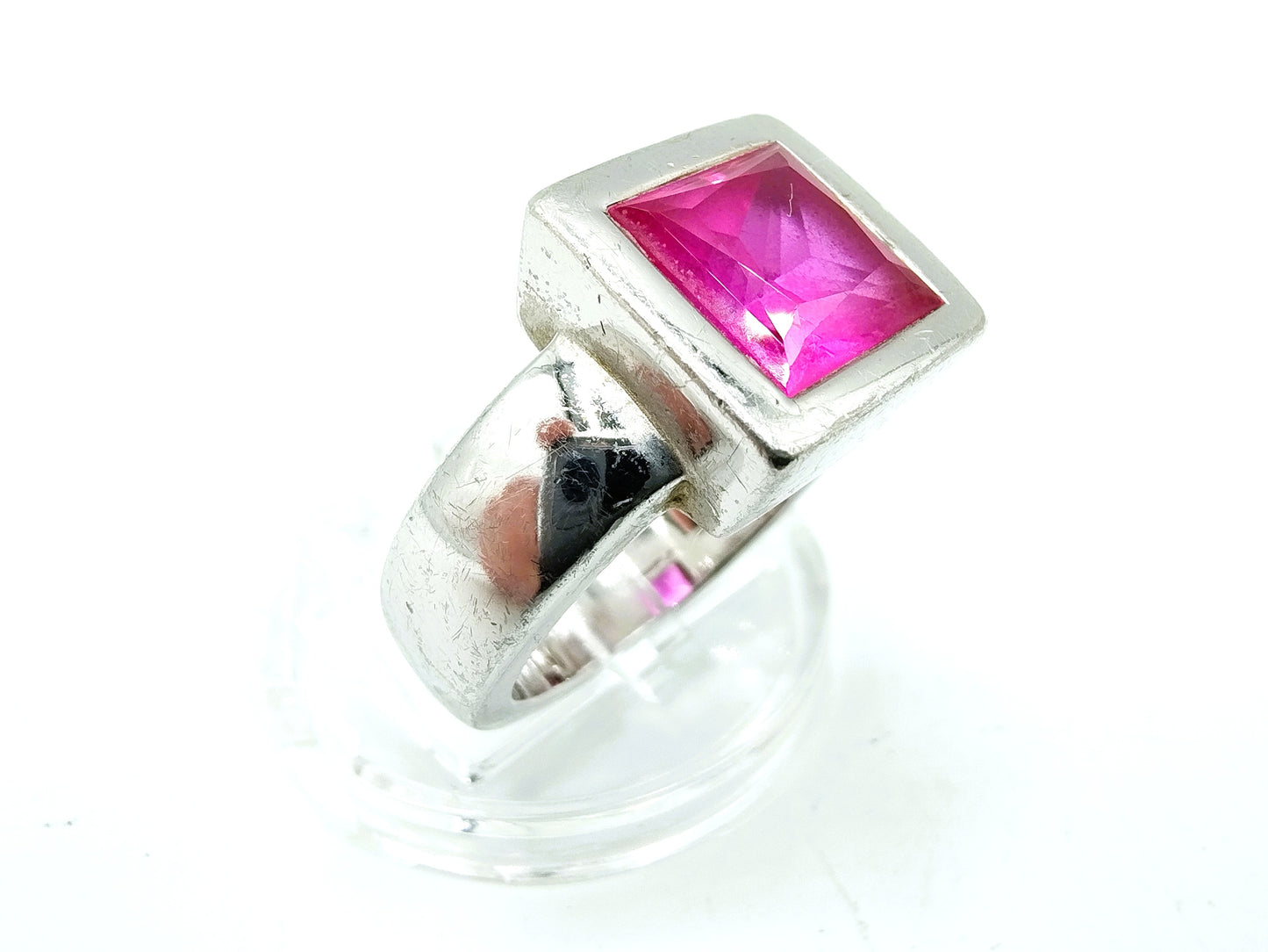 Silberner Zinzi-Ring mit rotem Stein, 17,5 mm
