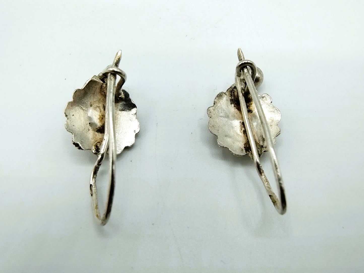 Silver mourning earrings with jets