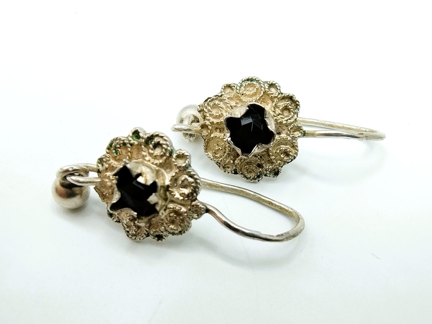 Silver mourning earrings with jets