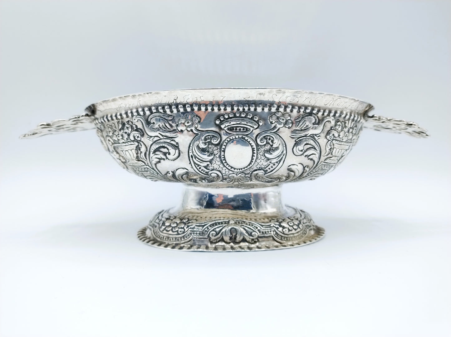 Zilveren brandewijnkom, Jelle Thomas, Makkum, 1754