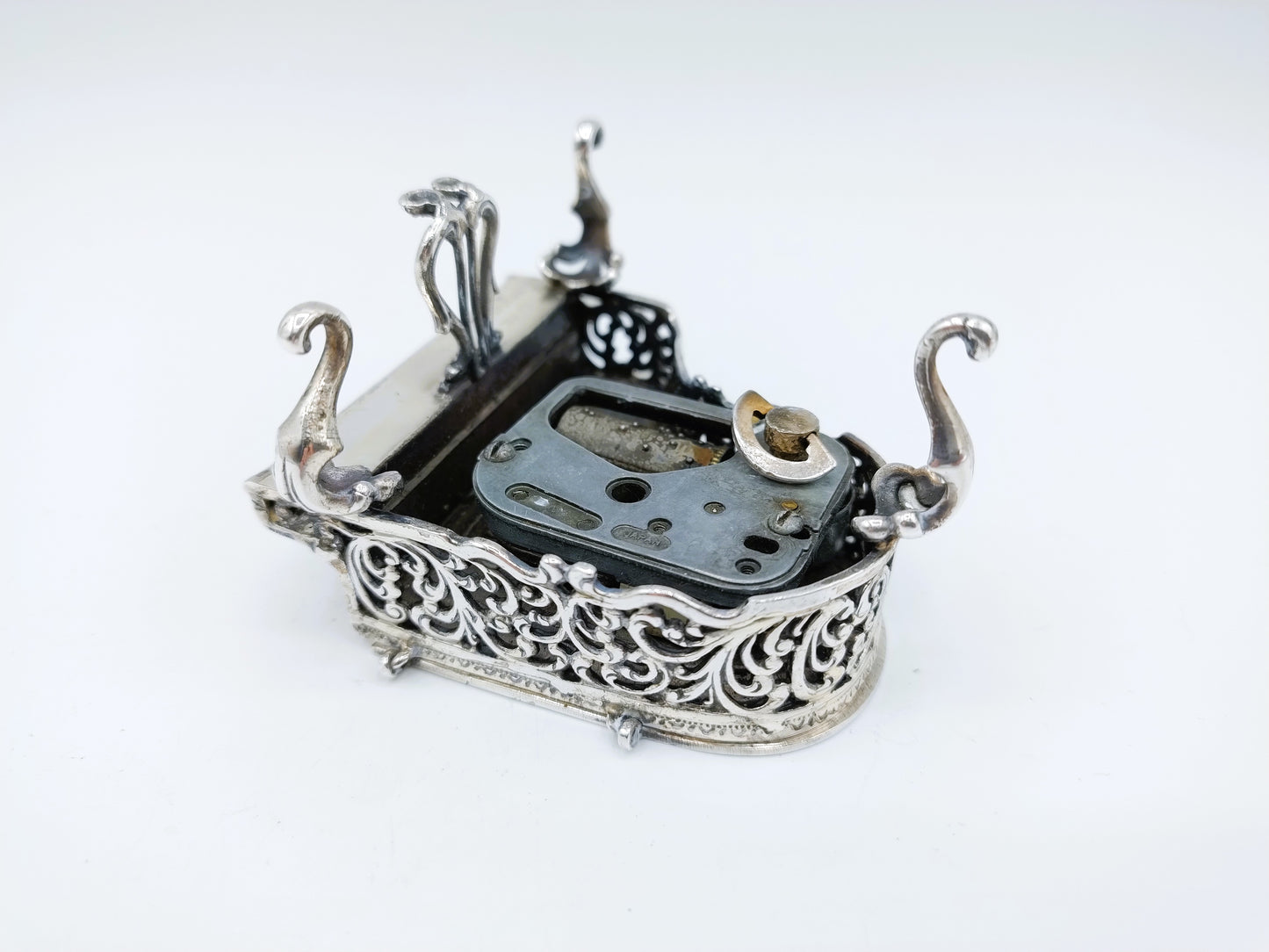 Oak room with 21 silver miniatures, Schoonhoven ca. 1975