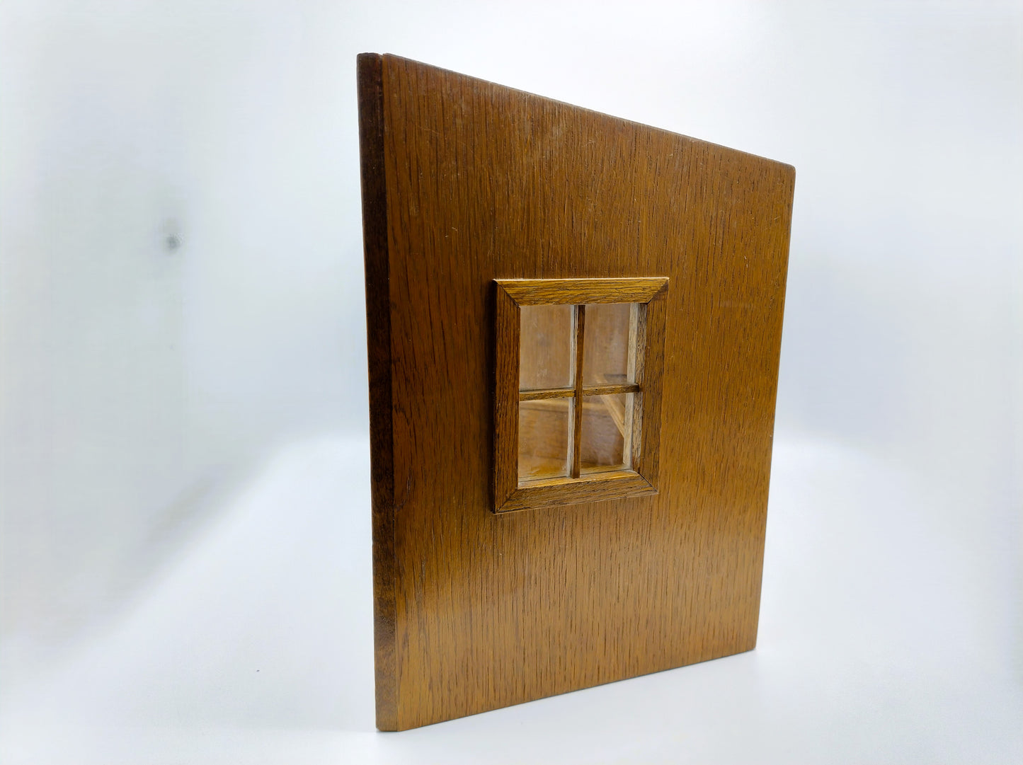 Oak room with 21 silver miniatures, Schoonhoven ca. 1975