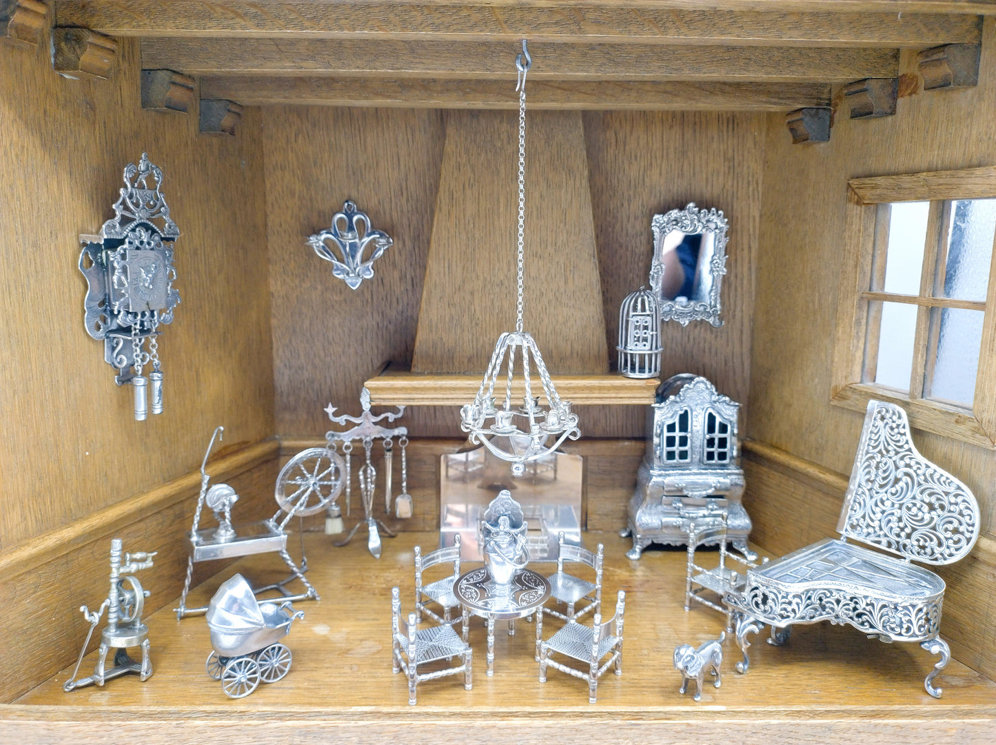 Oak room with 21 silver miniatures, Schoonhoven ca. 1975