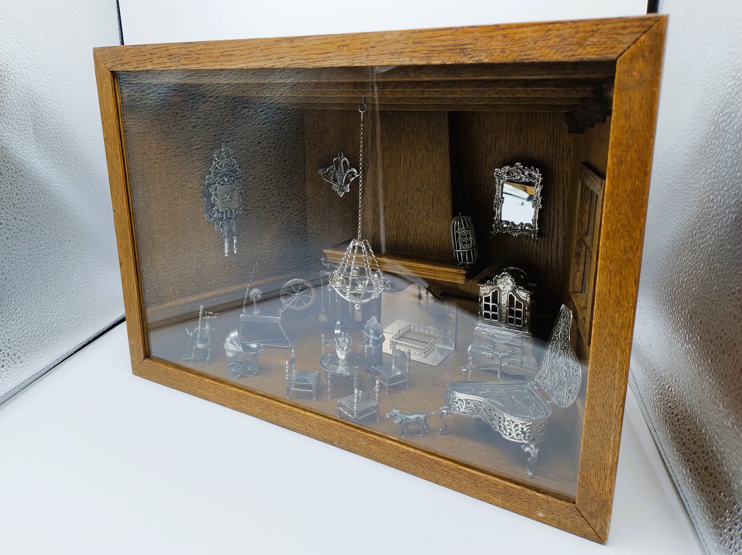 Oak room with 21 silver miniatures, Schoonhoven ca. 1975