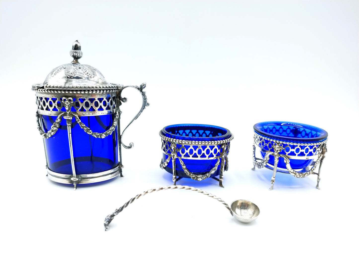 4-Delig zilveren empire tafelset met blauw glas, Nederland, 19e eeuws