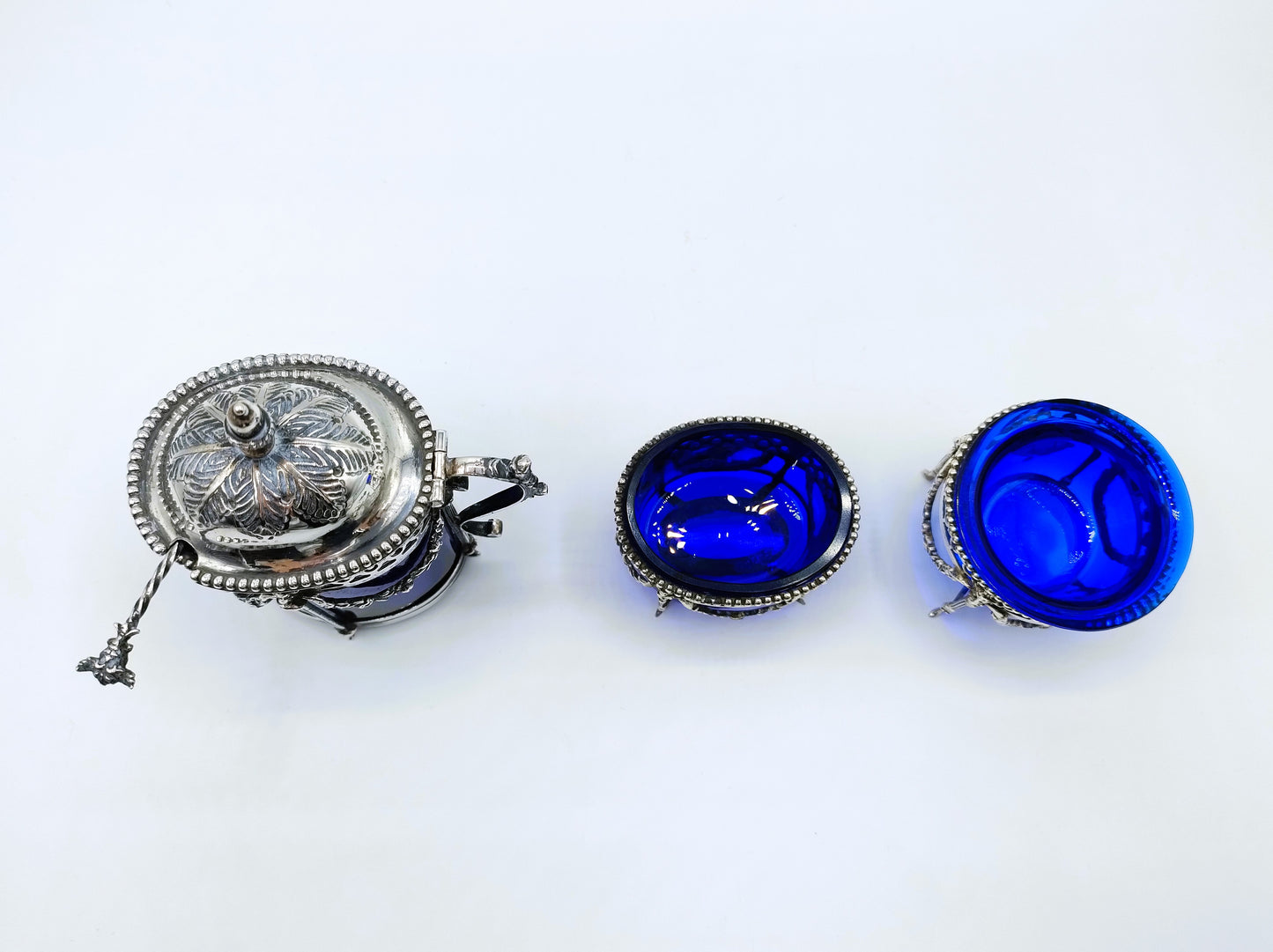 4-Delig zilveren empire tafelset met blauw glas, Nederland, 19e eeuws