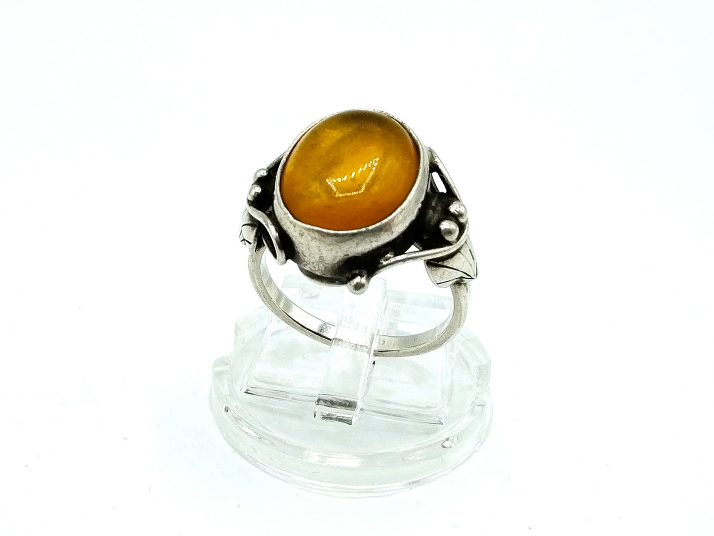 Silver ring with amber, 17 mm