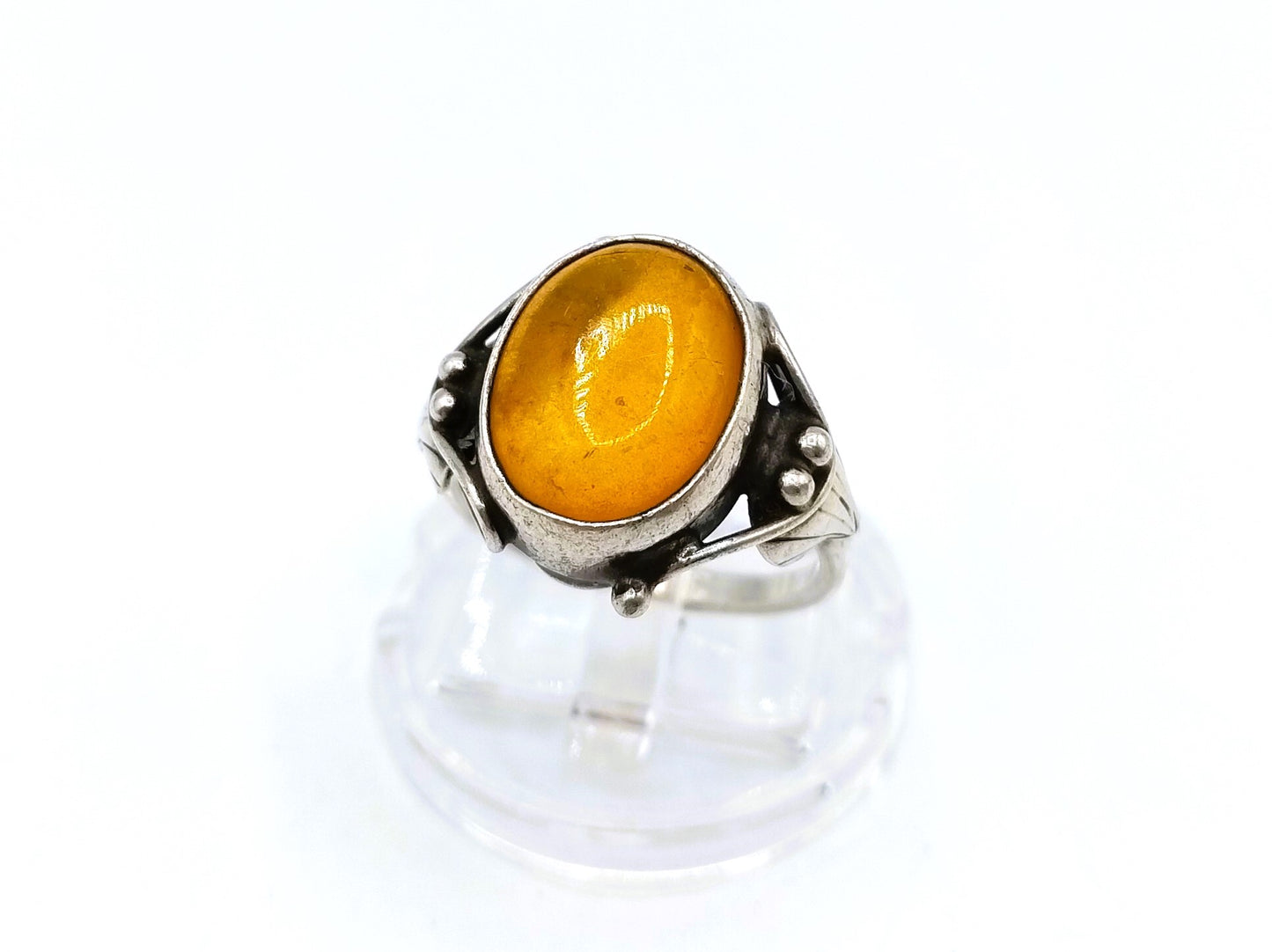 Silver ring with amber, 17 mm
