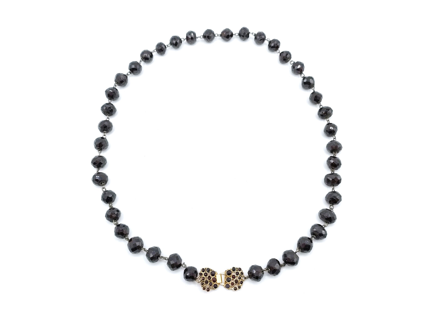 Garnet necklace with gold clasp