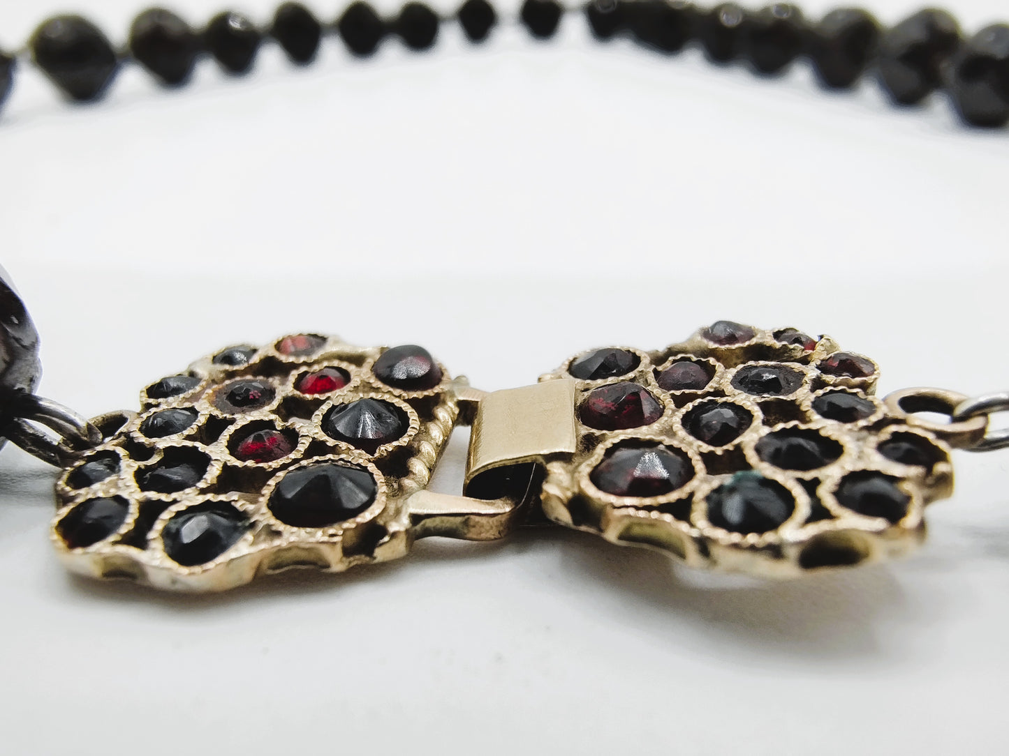 Garnet necklace with gold clasp