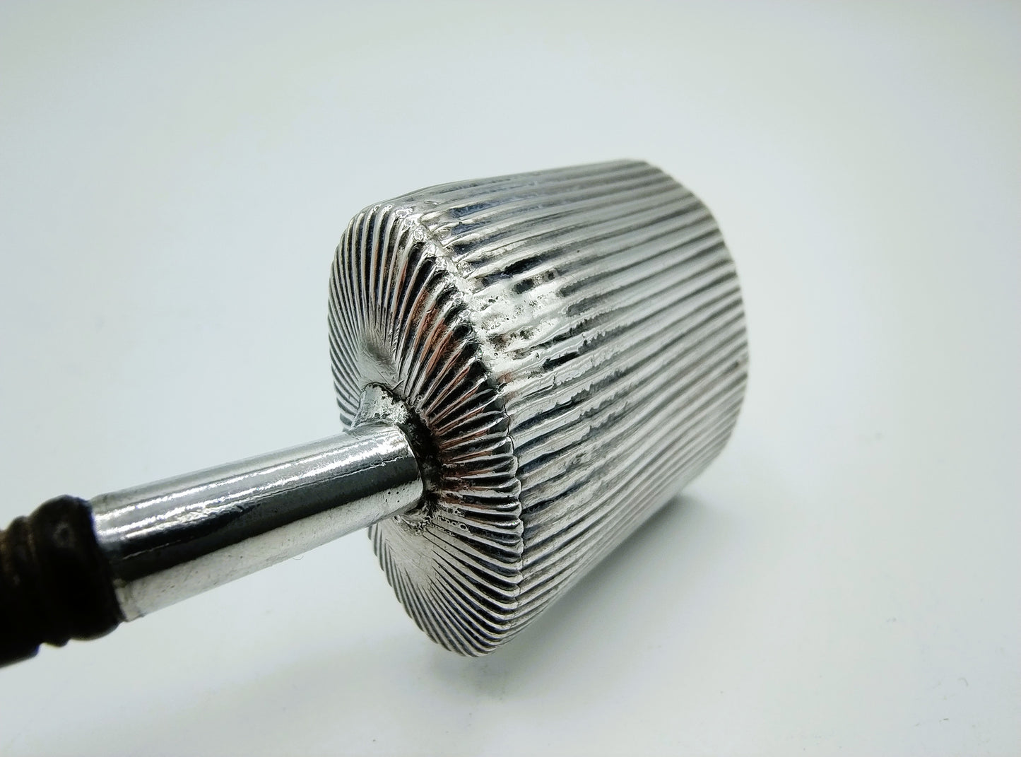 Zilveren theeschepje en theezeefje, J. Haas, Amsterdam, 1810