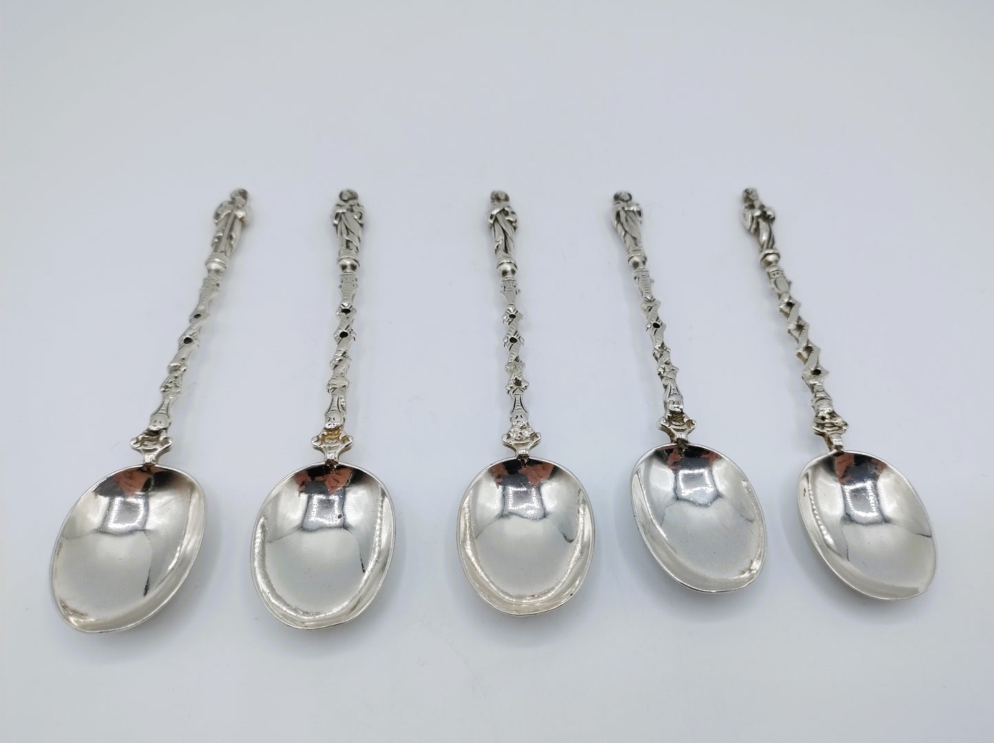 5 Zilveren apostellepels, D. de Jong Wzn, Groningen, 20e eeuws