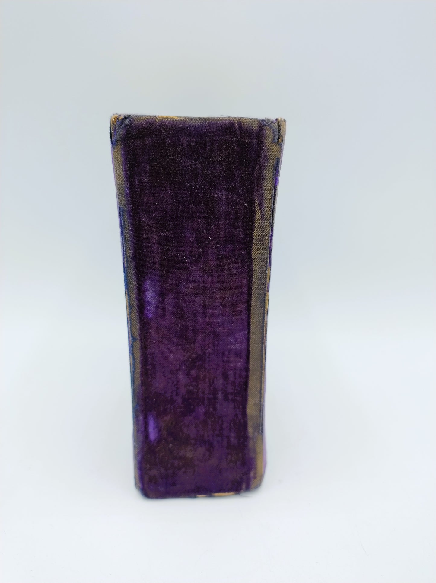 Bible with gold art deco clip lock, 1884