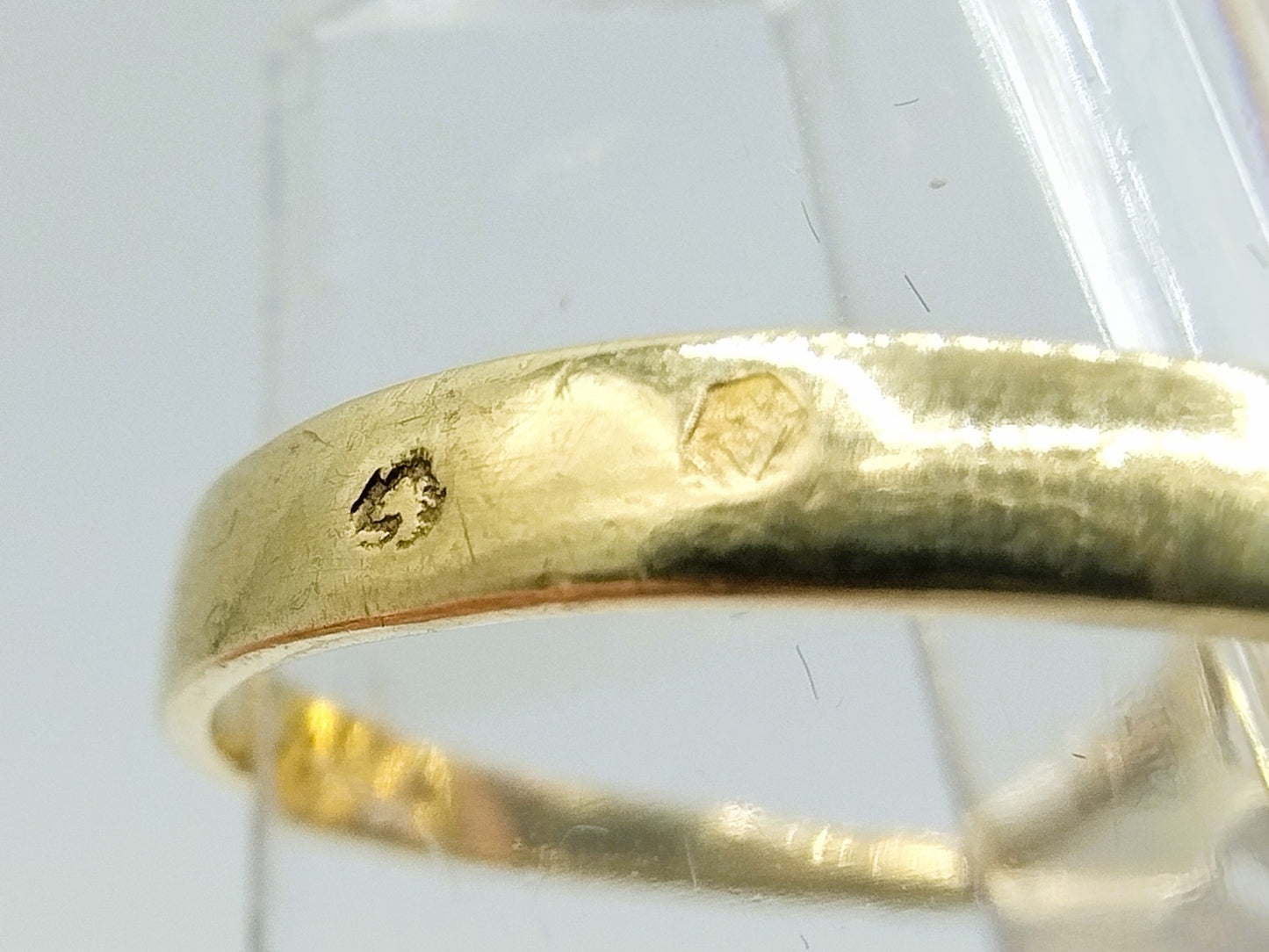 Gold design ring with pearl, 17.5 mm