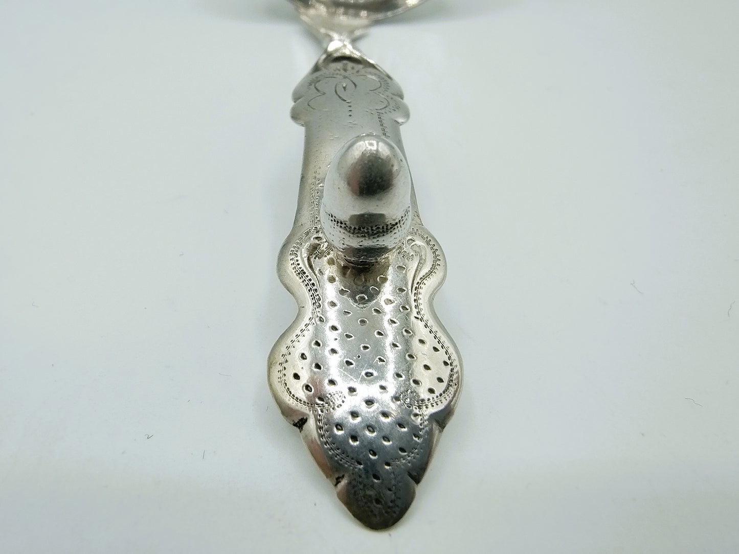 Zilveren roomlepel met eikel, Chr. J. Brunings, Joure, 1891