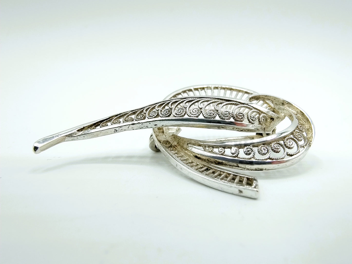 Silver filigree brooch, 925