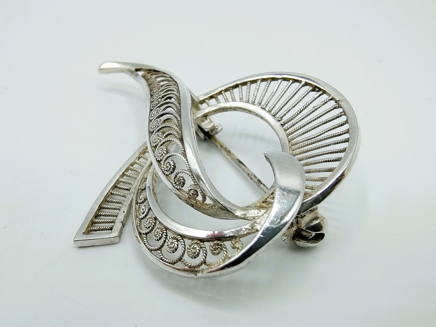 Silver filigree brooch, 925
