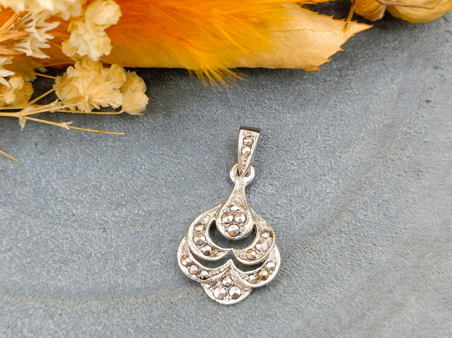 Silver pendant with marcasite, 835