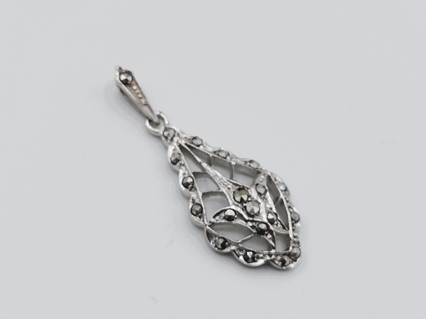 Silver pendant with marcasite, 835