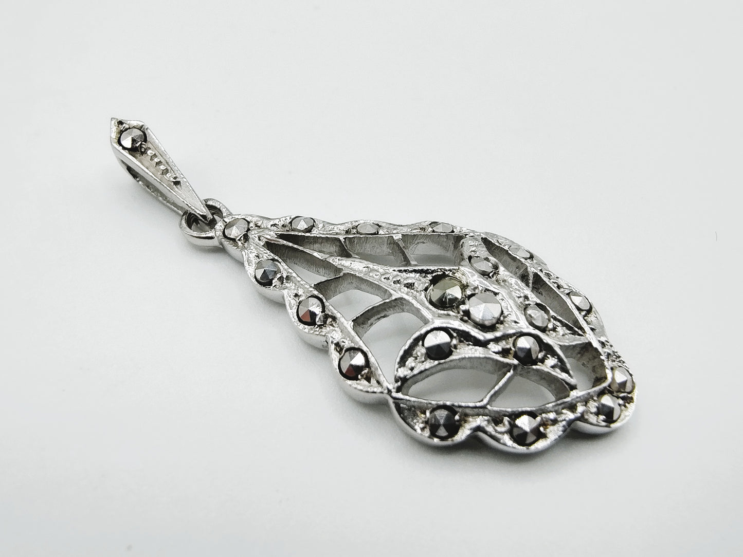 Silver pendant with marcasite, 835