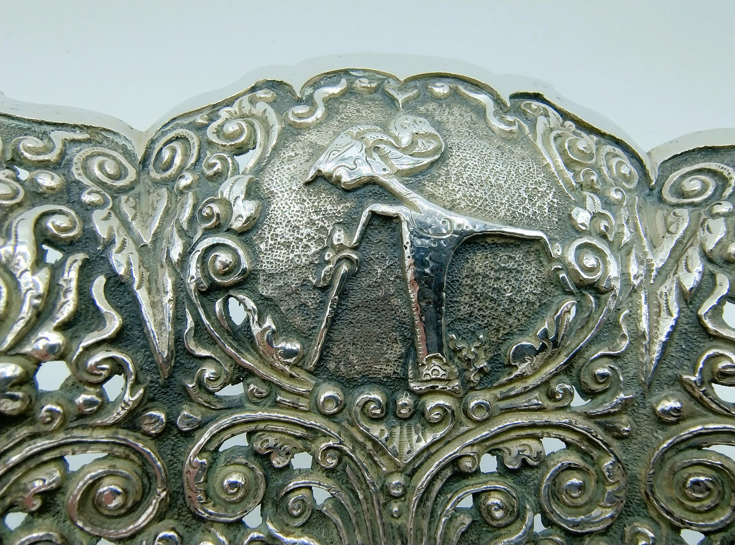 Zilveren fruitschaal en bord, ambassadeur J.B. Gorkom, Indonesië, 1,1 kg