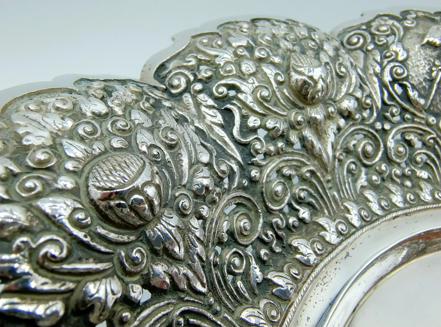 Zilveren fruitschaal en bord, ambassadeur J.B. Gorkom, Indonesië, 1,1 kg