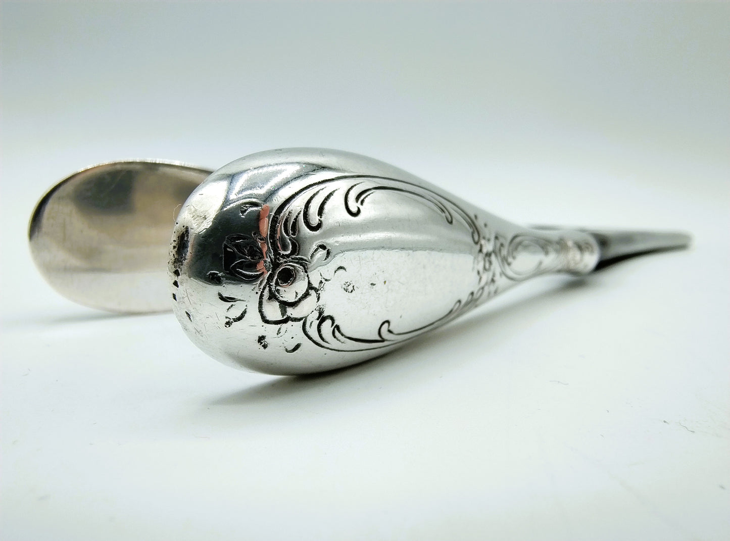 Handschoenspanner met zilveren heften, D. en I. Vos en A. Schoorl, Haarlem, 1918