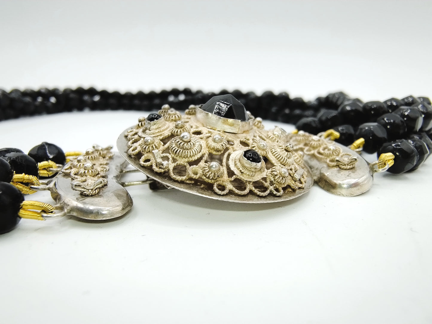 Gitten chain with silver clasp, J. den Besten, Schoonhoven, ca. 1915
