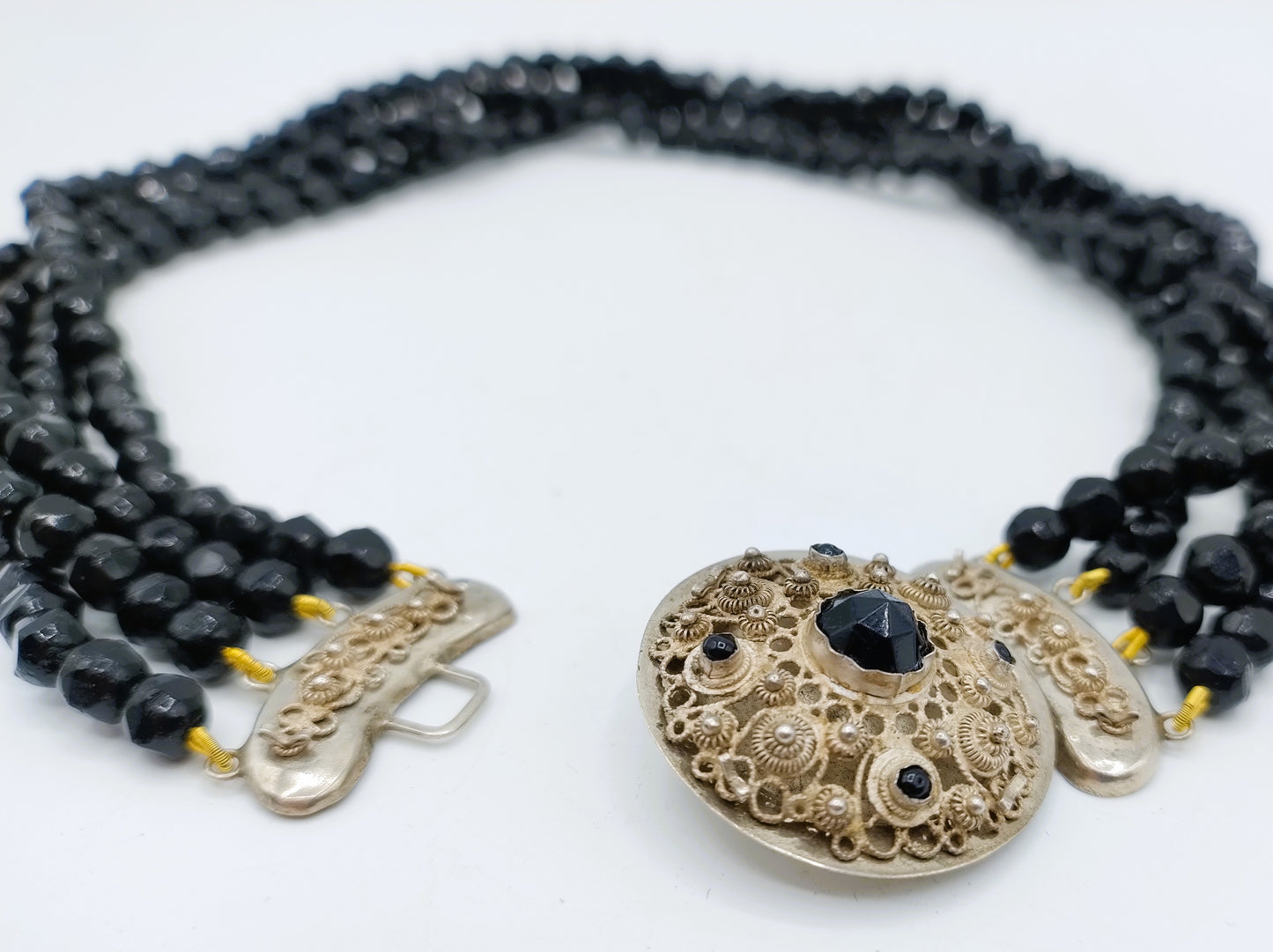 Gitten chain with silver clasp, J. den Besten, Schoonhoven, ca. 1915