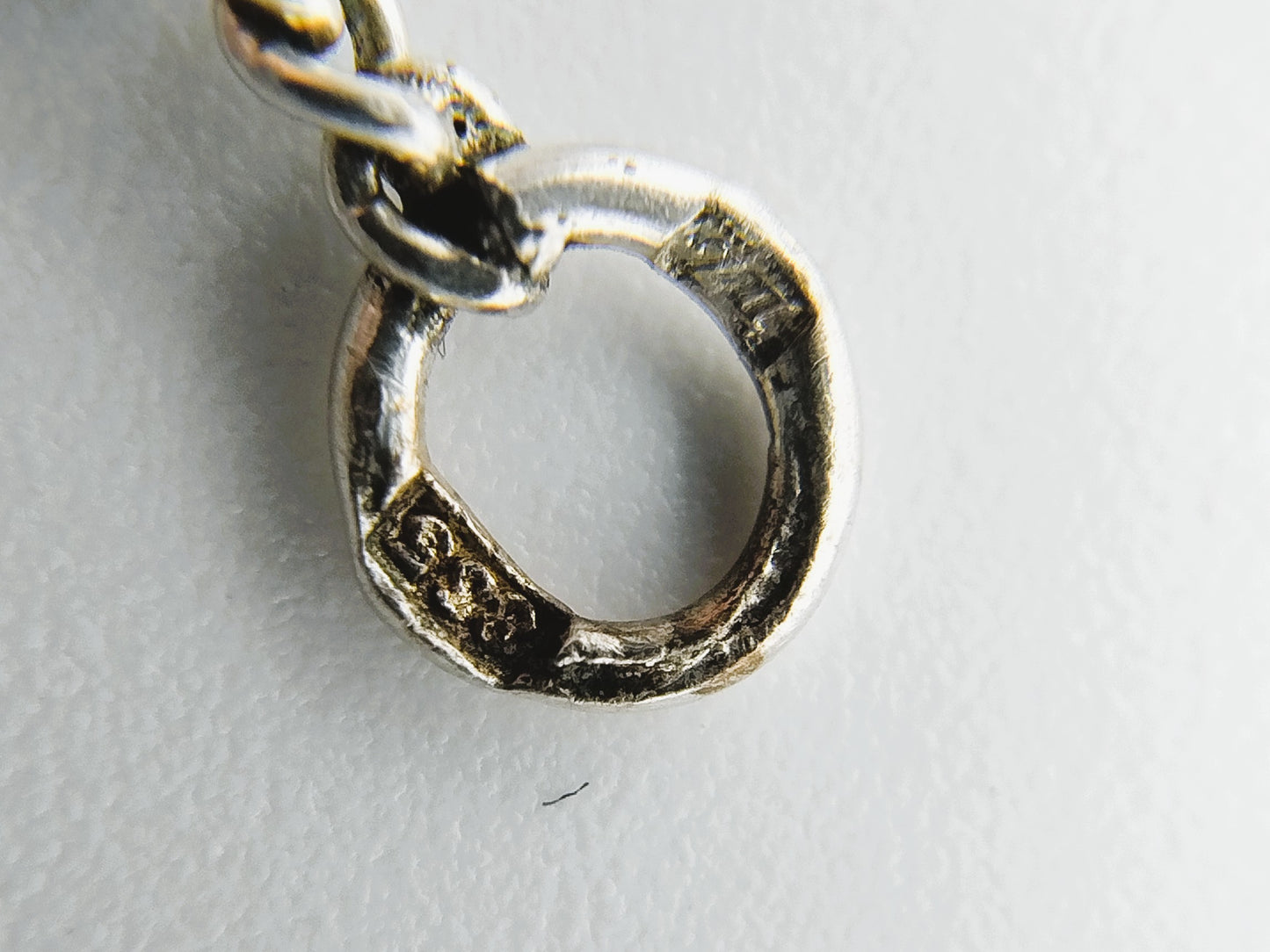 Silver gourmet necklace with silver mourning pendant, 43.5 cm.