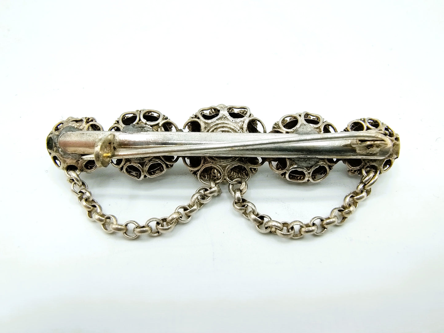 Silver Zeeland button brooch