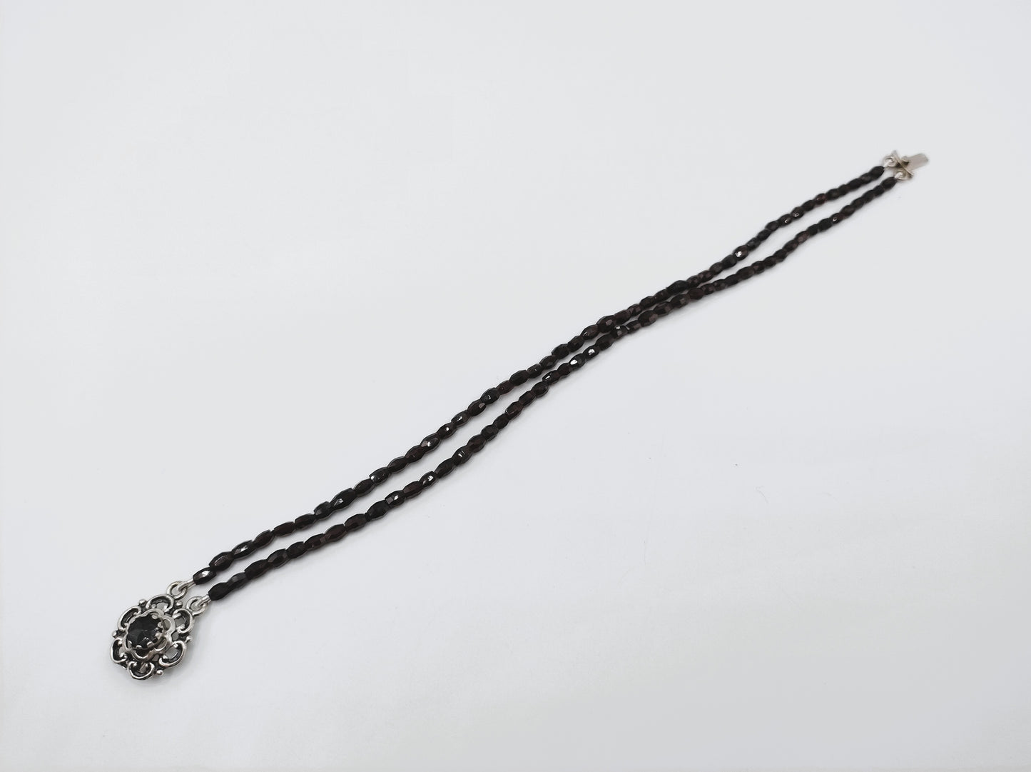 Granatarmband mit Silberverschluss, 20,5 cm