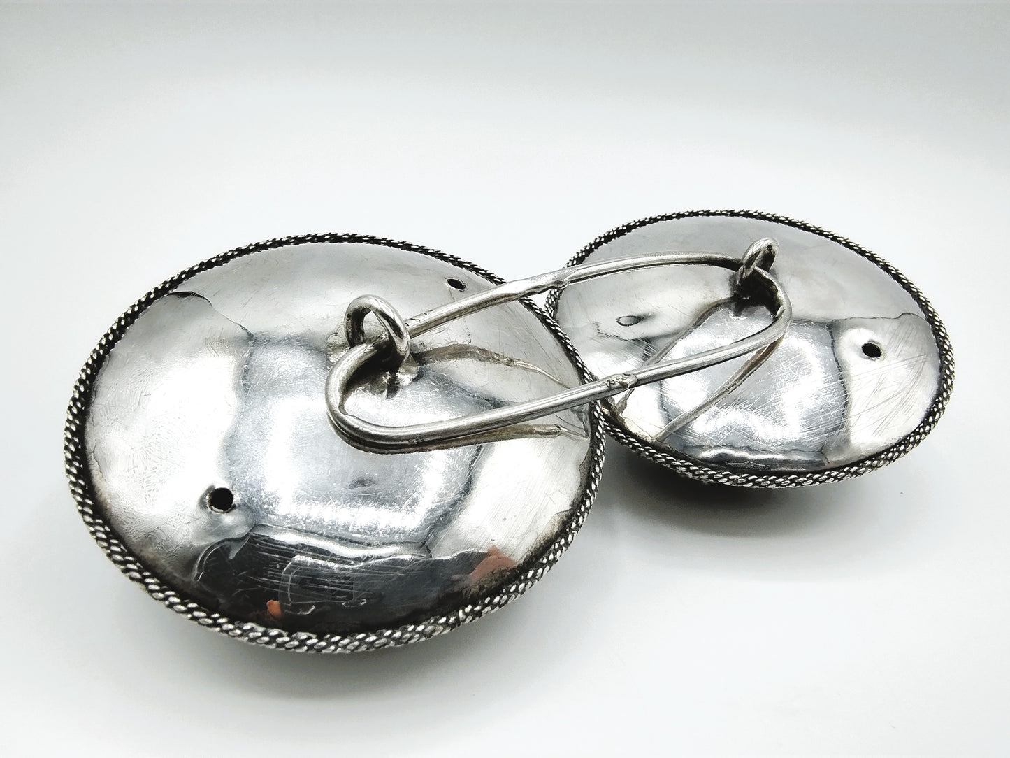 Silver trouser pieces, South Beveland, Cor Kuijf, Schoonhoven, 2000