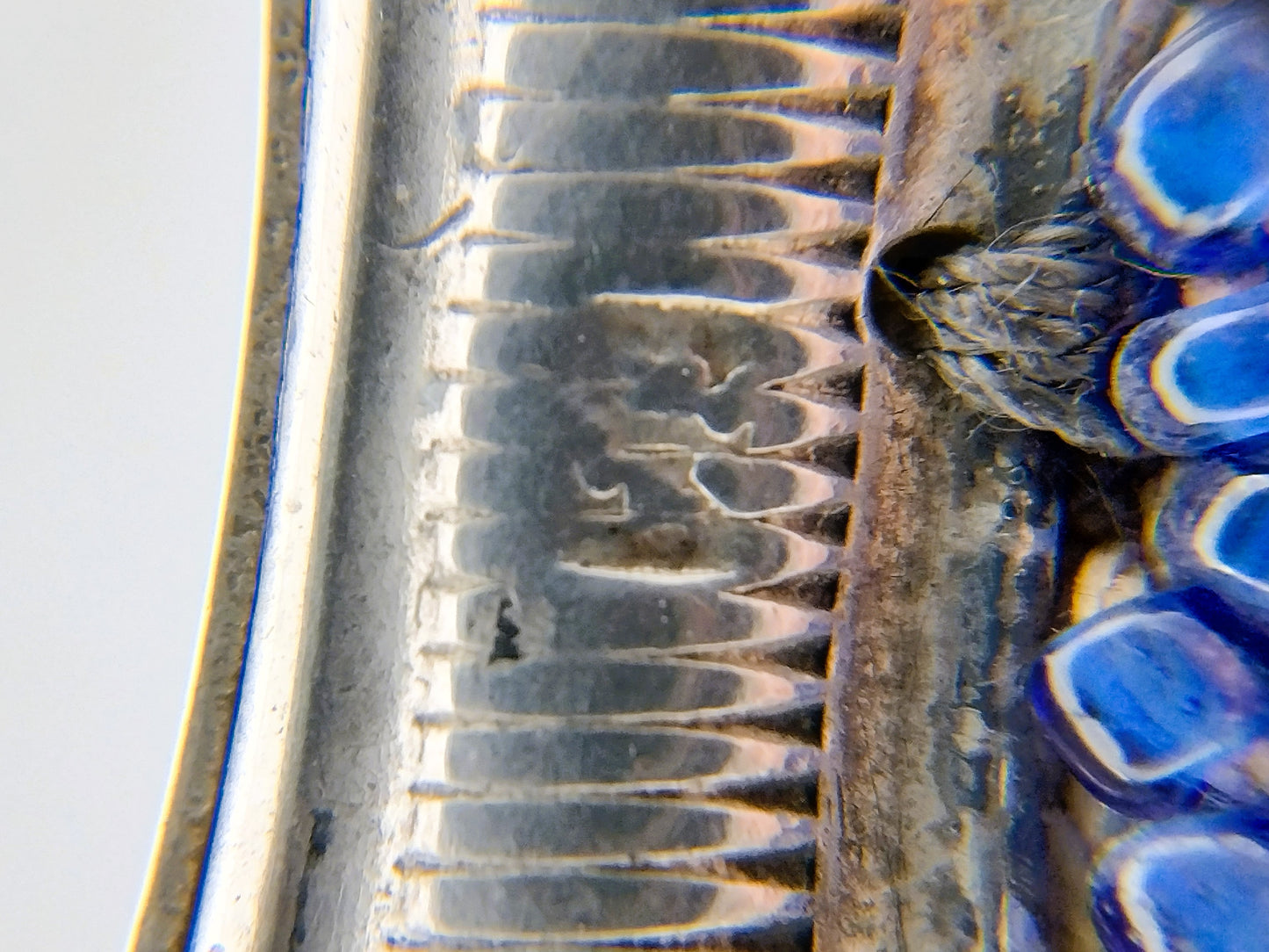 Silver purse clasp with beaded bag, 1840