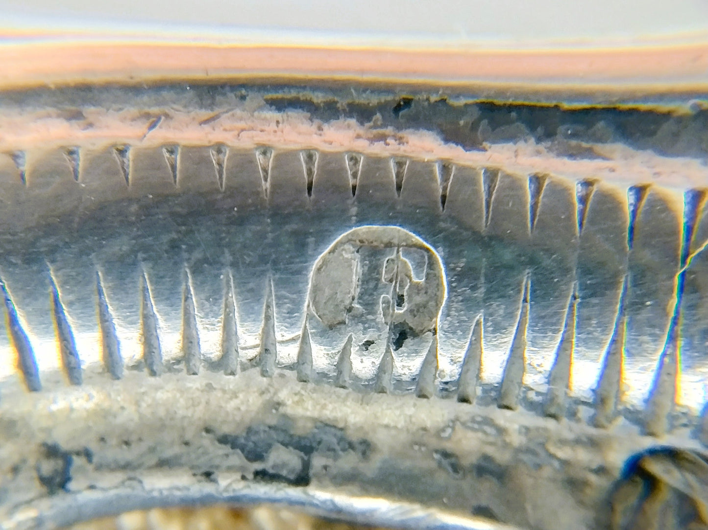 Silver purse clasp with beaded bag, 1840