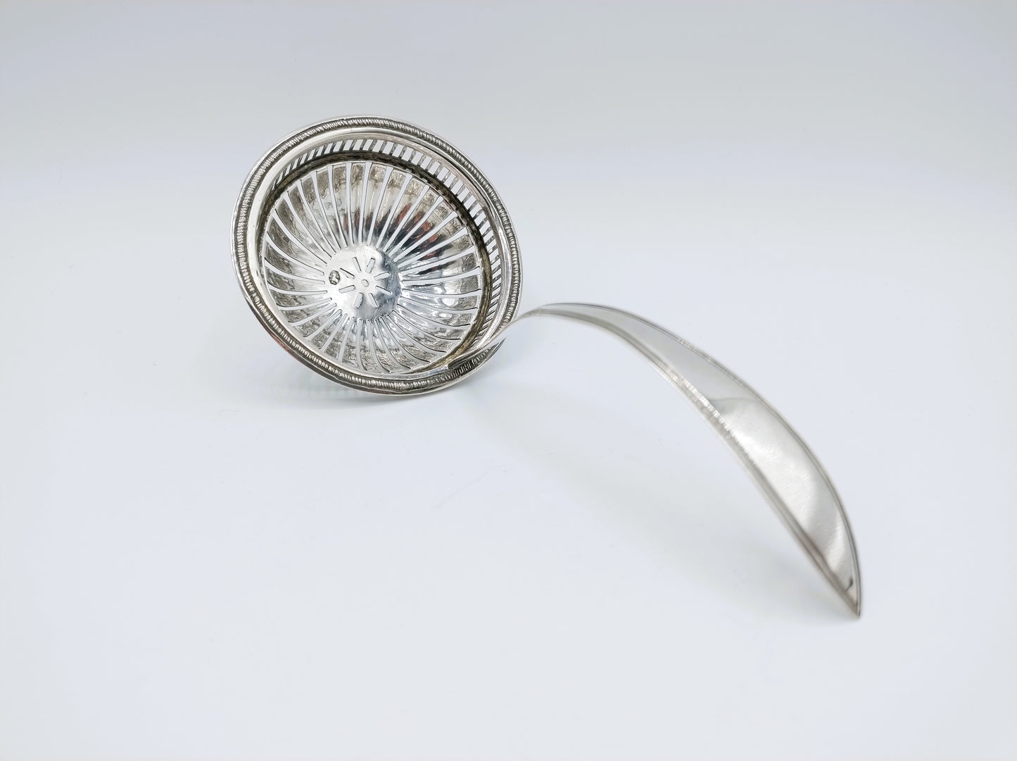 Silver sprinkling spoon, G. Biemans, Rotterdam, 1829