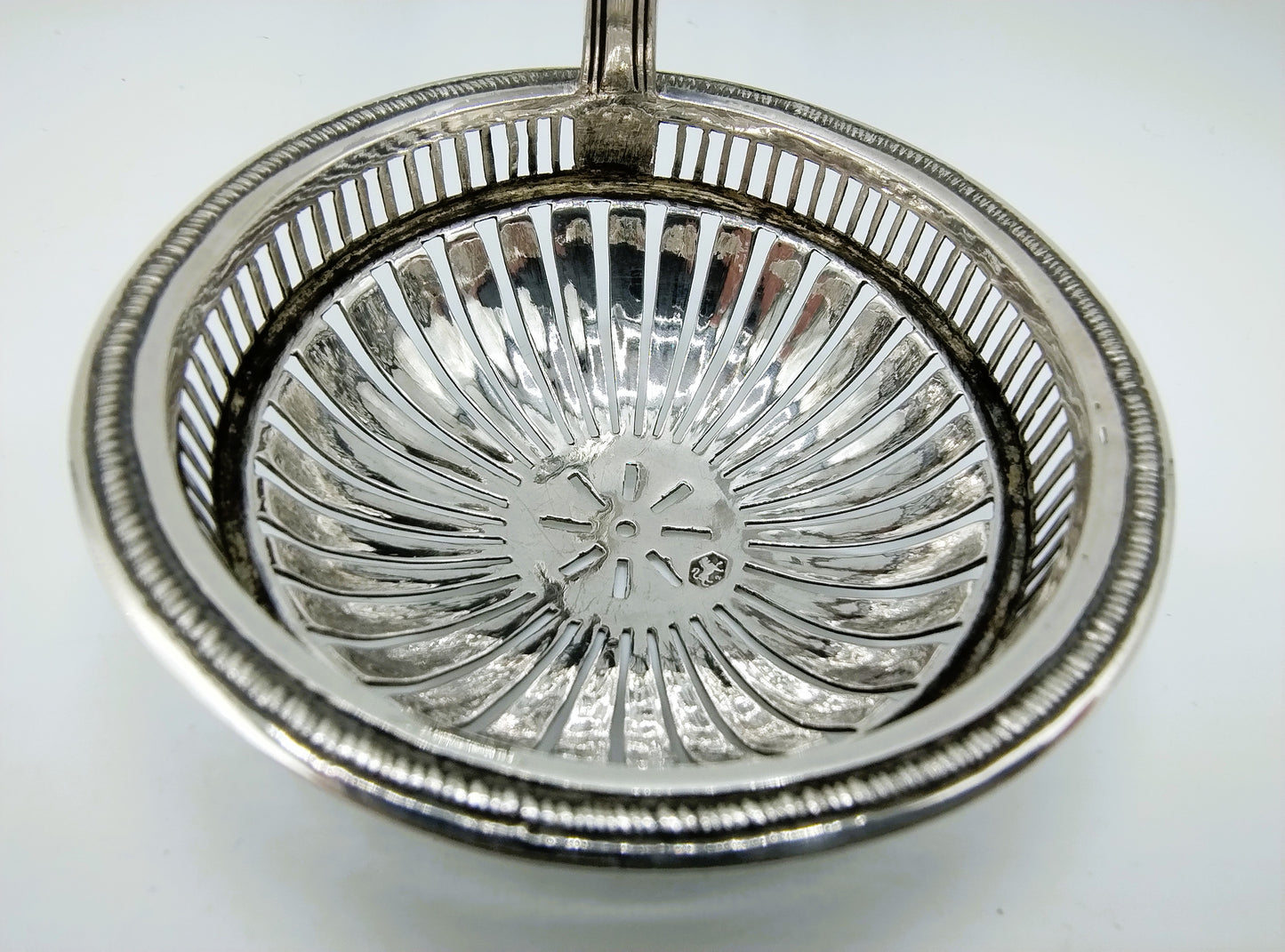 Silver sprinkling spoon, G. Biemans, Rotterdam, 1829