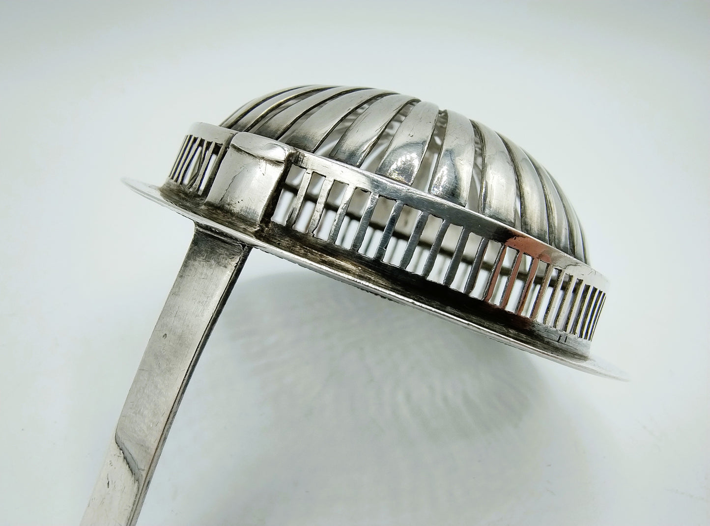 Silver sprinkling spoon, G. Biemans, Rotterdam, 1829