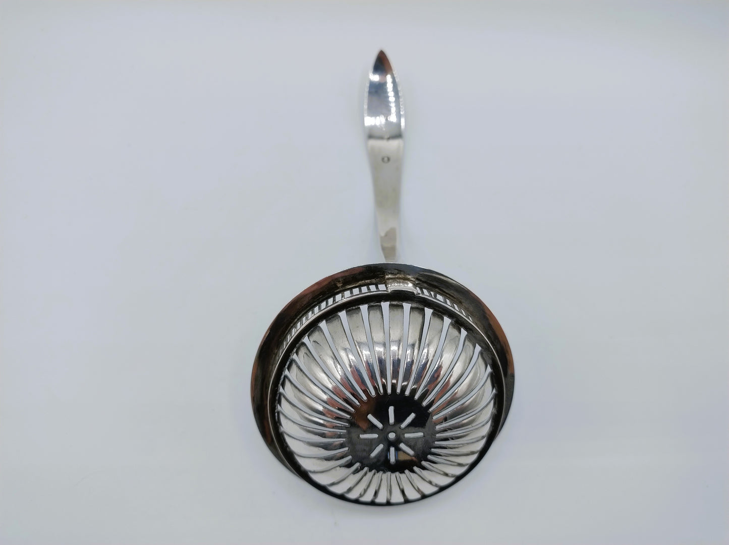 Silver sprinkling spoon, G. Biemans, Rotterdam, 1829